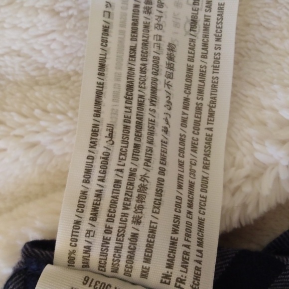 Abercrombie & Fitch Navy and Powder Blue  Plaid 100 % Cotton Shirt Size Small​ - Picture 13 of 15